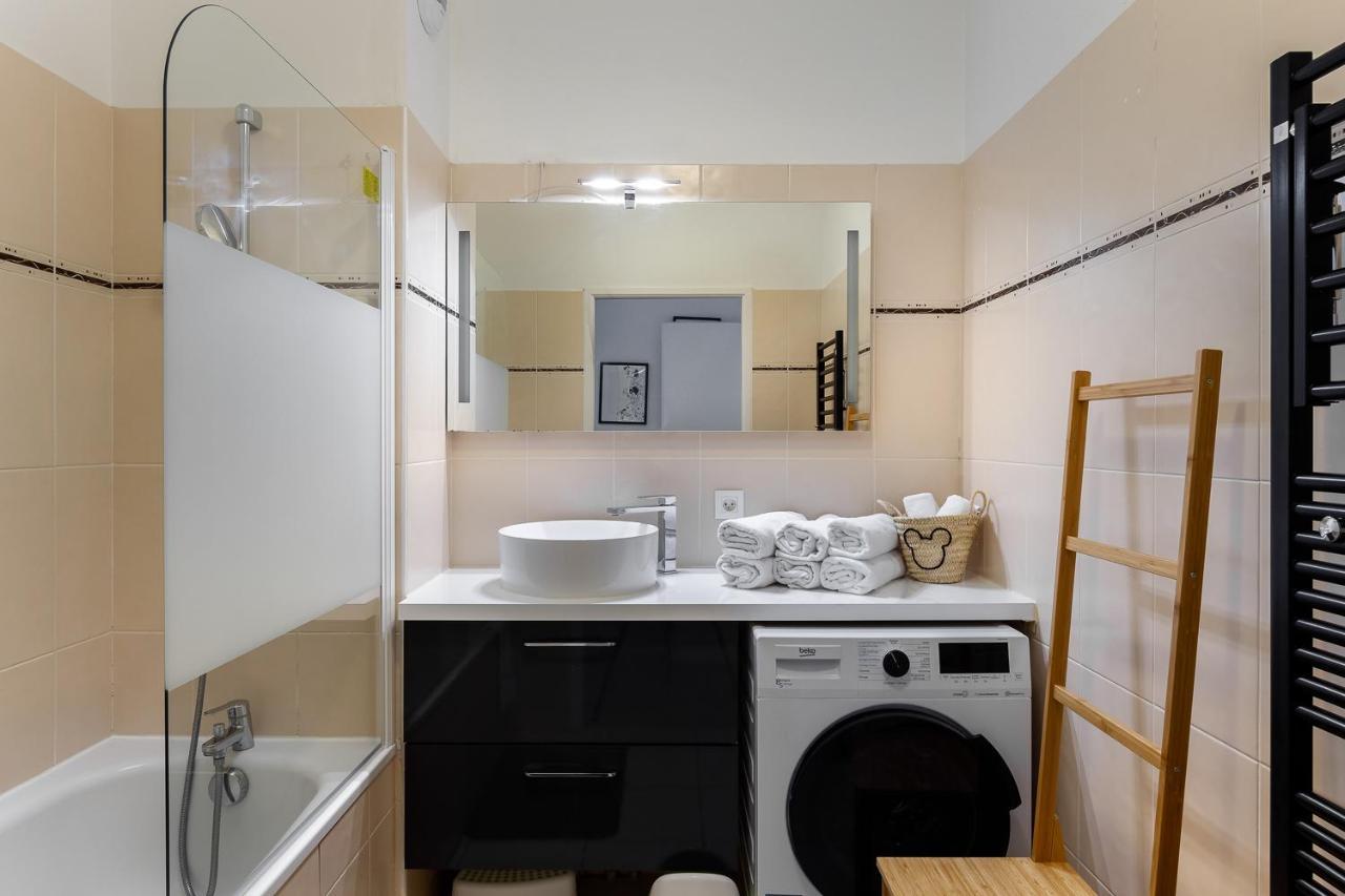 Apartment 2 Bedroomed Near Disneyland Paris With Garden Parking At Serris Exterior photo