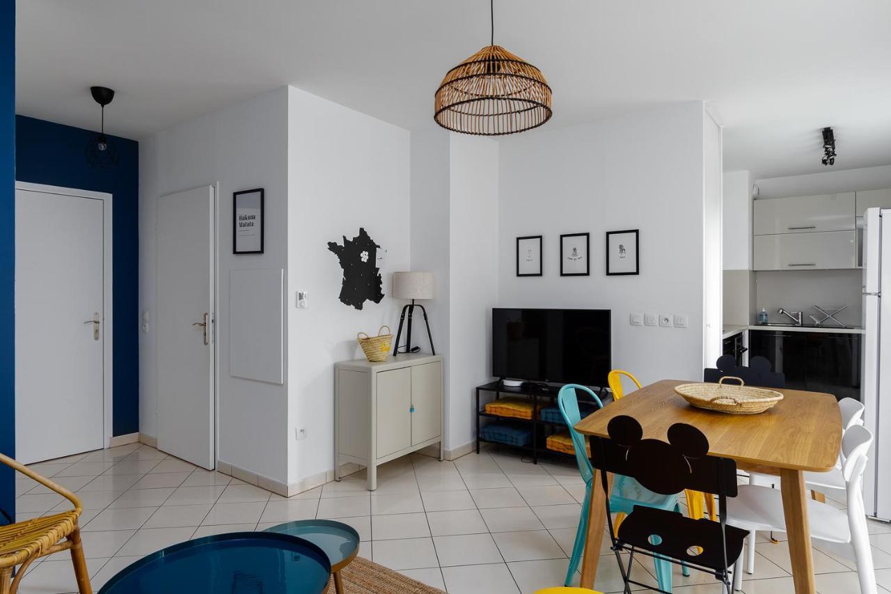 Apartment 2 Bedroomed Near Disneyland Paris With Garden Parking At Serris Exterior photo